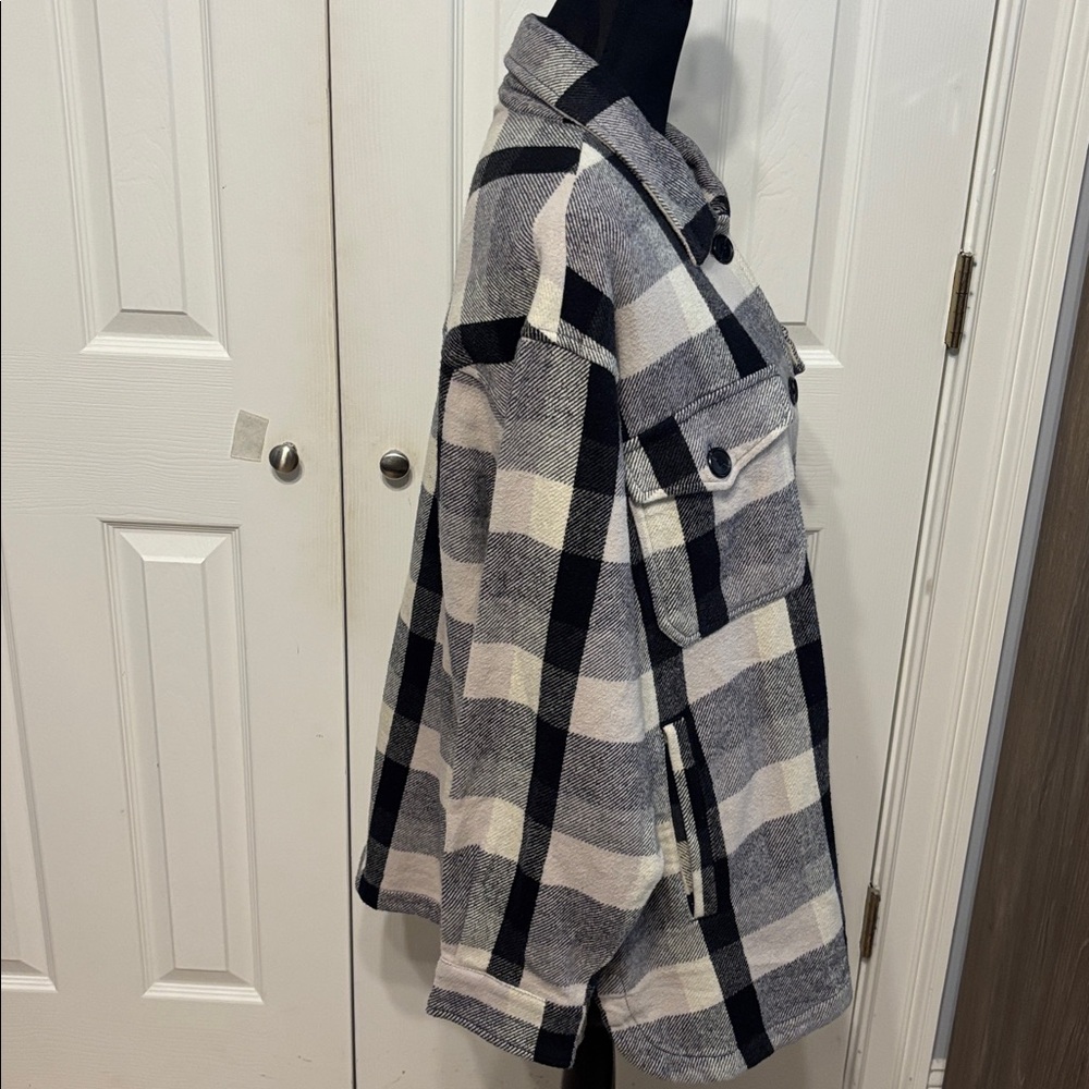 Lucky Brand Flannel Shacket - Picture 6 of 10